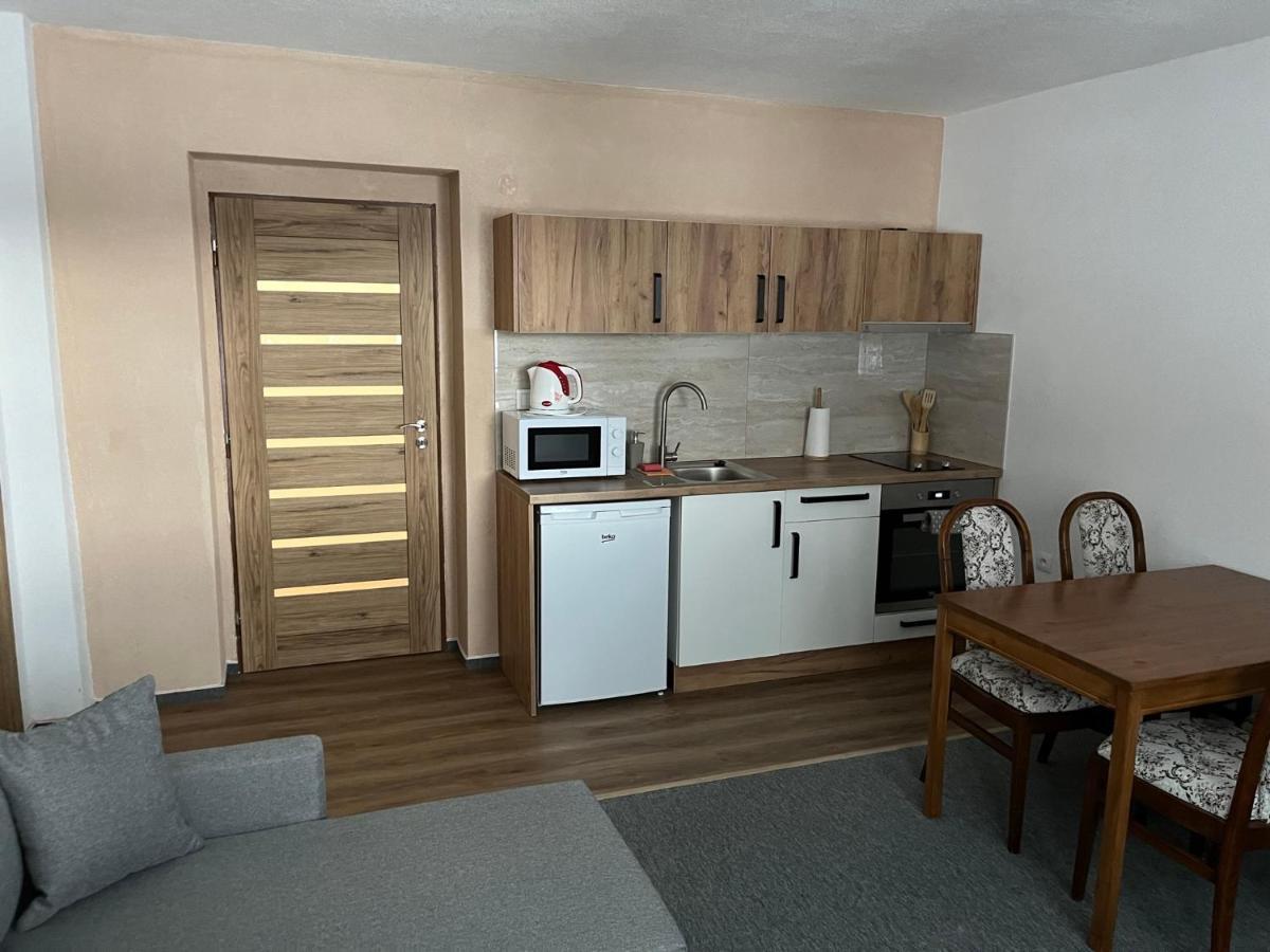 A&A Apartmany ลิฟตอฟสกีมิคูลาช ภายนอก รูปภาพ